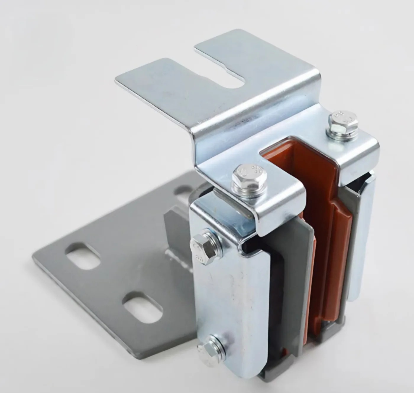 Sliding guide shoe with polyurethane inserts mounted on a T-profile elevator guide rail bracket